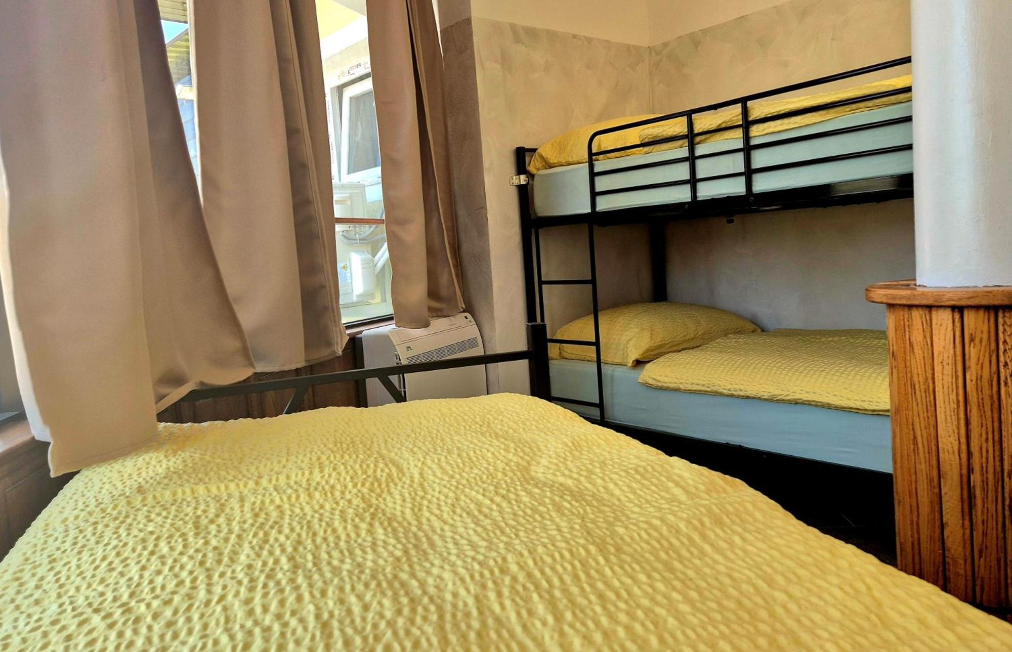 Bled Lesce Station Rooms And Beds Ngoại thất bức ảnh